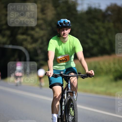 01.09.2024 - 17. Tribühne Triathlon H.Heesch http://msf.ph/oto/6943543 01.09.2024 11:32:57 Radfahren 350, 401, 494 meine-sportfotos.de