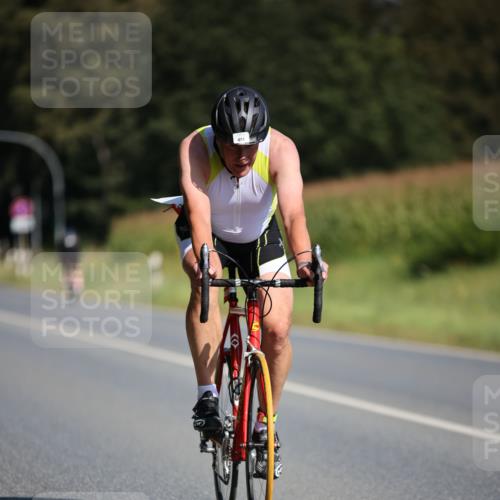 01.09.2024 - 17. Tribühne Triathlon H.Heesch http://msf.ph/oto/6943547 01.09.2024 11:33:04 Radfahren 328, 401, 541, 542 meine-sportfotos.de