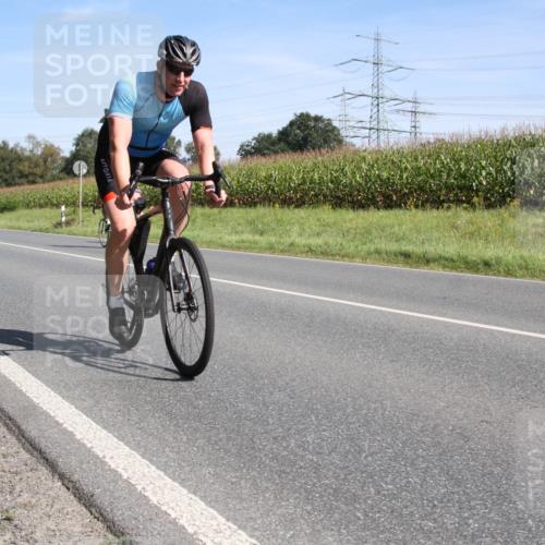 01.09.2024 - 17. Tribühne Triathlon H.Heesch http://msf.ph/oto/6943565 01.09.2024 11:36:10 Radfahren 394, 425, 505, 534 meine-sportfotos.de