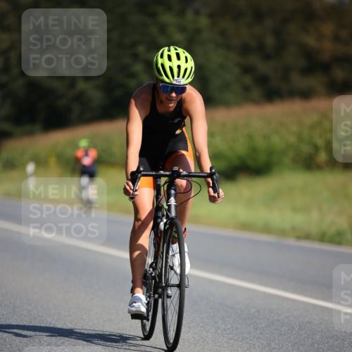 01.09.2024 - 17. Tribühne Triathlon H.Heesch http://msf.ph/oto/6943582 01.09.2024 11:33:10 Radfahren 328, 340, 443, 454, 541, 542, 543 meine-sportfotos.de