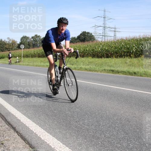 01.09.2024 - 17. Tribühne Triathlon H.Heesch http://msf.ph/oto/6943584 01.09.2024 11:36:26 Radfahren 312, 382, 446, 470 meine-sportfotos.de