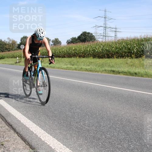 01.09.2024 - 17. Tribühne Triathlon H.Heesch http://msf.ph/oto/6943605 01.09.2024 11:36:40 Radfahren 309, 330, 341, 398, 409, 475 meine-sportfotos.de
