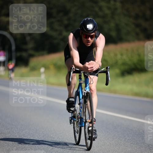 01.09.2024 - 17. Tribühne Triathlon H.Heesch http://msf.ph/oto/6943636 01.09.2024 11:33:16 Radfahren 340, 393, 443, 454, 501, 543 meine-sportfotos.de