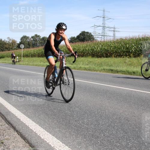01.09.2024 - 17. Tribühne Triathlon H.Heesch http://msf.ph/oto/6943646 01.09.2024 11:37:19 Radfahren 412, 460, 504, 508, 536 meine-sportfotos.de