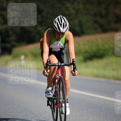 01.09.2024 - 17. Tribühne Triathlon H.Heesch http://msf.ph/oto/6943655 01.09.2024 11:33:20 Radfahren 340, 393, 443, 501, 543 meine-sportfotos.de