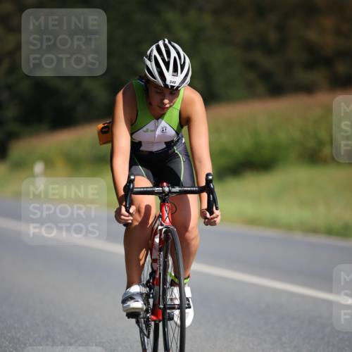 01.09.2024 - 17. Tribühne Triathlon H.Heesch http://msf.ph/oto/6943658 01.09.2024 11:33:20 Radfahren 340, 393, 443, 501, 543 meine-sportfotos.de