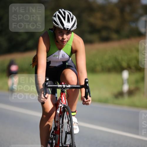 01.09.2024 - 17. Tribühne Triathlon H.Heesch http://msf.ph/oto/6943663 01.09.2024 11:33:20 Radfahren 340, 393, 443, 501, 543 meine-sportfotos.de