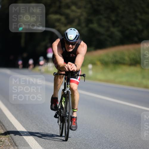 01.09.2024 - 17. Tribühne Triathlon H.Heesch http://msf.ph/oto/6943677 01.09.2024 11:33:48 Radfahren 489 meine-sportfotos.de