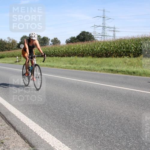 01.09.2024 - 17. Tribühne Triathlon H.Heesch http://msf.ph/oto/6943700 01.09.2024 11:38:19 Radfahren 360, 362, 463, 498 meine-sportfotos.de
