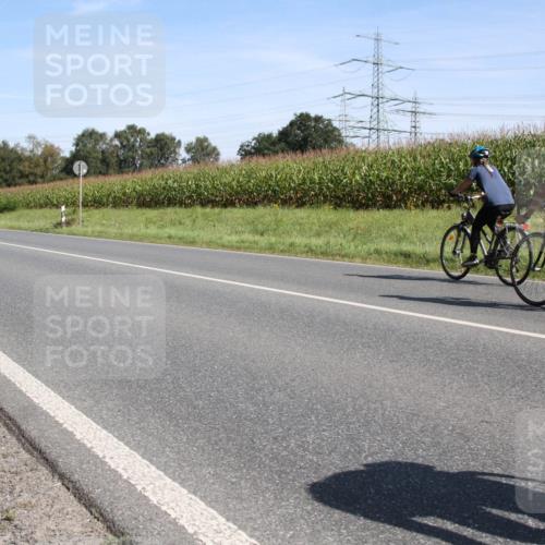 01.09.2024 - 17. Tribühne Triathlon H.Heesch http://msf.ph/oto/6943706 01.09.2024 11:38:20 Radfahren 360, 362, 463, 498, 525 meine-sportfotos.de