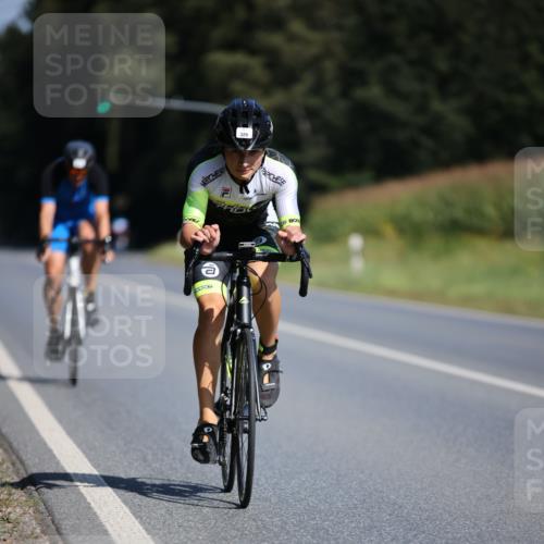 01.09.2024 - 17. Tribühne Triathlon H.Heesch http://msf.ph/oto/6943735 01.09.2024 11:34:07 Radfahren 329, 417 meine-sportfotos.de