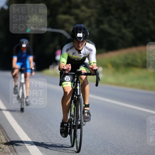 01.09.2024 - 17. Tribühne Triathlon H.Heesch http://msf.ph/oto/6943740 01.09.2024 11:34:07 Radfahren 329, 417 meine-sportfotos.de