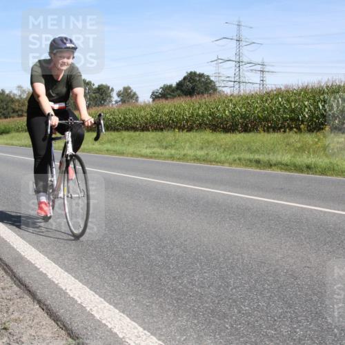 01.09.2024 - 17. Tribühne Triathlon H.Heesch http://msf.ph/oto/6943743 01.09.2024 11:39:25 Radfahren 333, 373, 402, 440 meine-sportfotos.de