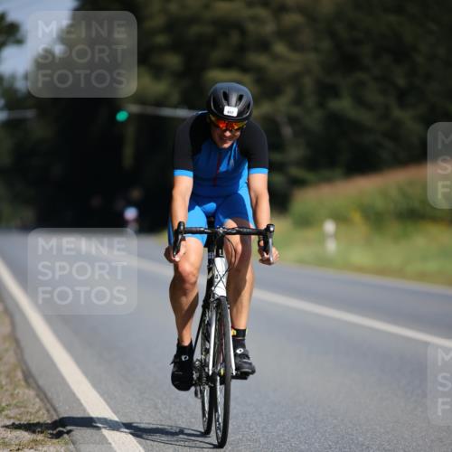 01.09.2024 - 17. Tribühne Triathlon H.Heesch http://msf.ph/oto/6943745 01.09.2024 11:34:08 Radfahren 329, 417 meine-sportfotos.de