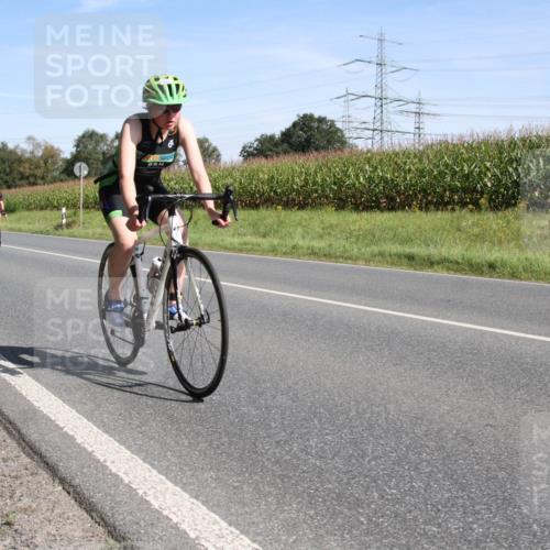 01.09.2024 - 17. Tribühne Triathlon H.Heesch http://msf.ph/oto/6943757 01.09.2024 11:39:46 Radfahren 339, 347, 480, 1479 meine-sportfotos.de