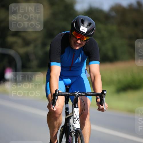 01.09.2024 - 17. Tribühne Triathlon H.Heesch http://msf.ph/oto/6943771 01.09.2024 11:34:09 Radfahren 329, 417 meine-sportfotos.de