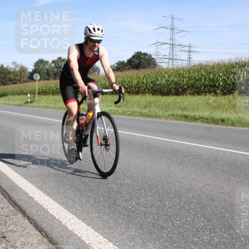 01.09.2024 - 17. Tribühne Triathlon H.Heesch http://msf.ph/oto/6943776 01.09.2024 11:39:57 Radfahren 452, 481, 513 meine-sportfotos.de