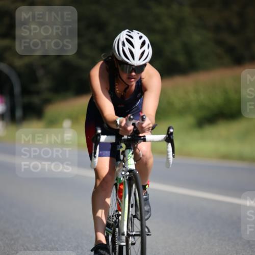 01.09.2024 - 17. Tribühne Triathlon H.Heesch http://msf.ph/oto/6943821 01.09.2024 11:34:42 Radfahren 308, 348, 387, 428, 521 meine-sportfotos.de