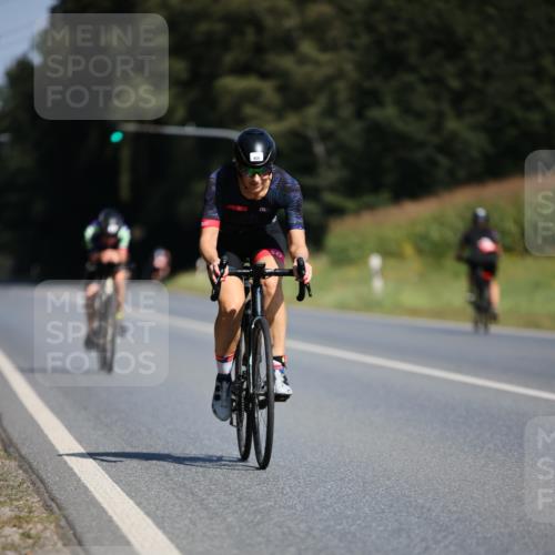 01.09.2024 - 17. Tribühne Triathlon H.Heesch http://msf.ph/oto/6943833 01.09.2024 11:34:47 Radfahren 308, 322, 428, 521 meine-sportfotos.de