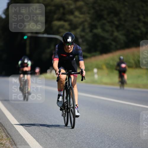 01.09.2024 - 17. Tribühne Triathlon H.Heesch http://msf.ph/oto/6943839 01.09.2024 11:34:47 Radfahren 308, 322, 428, 521 meine-sportfotos.de