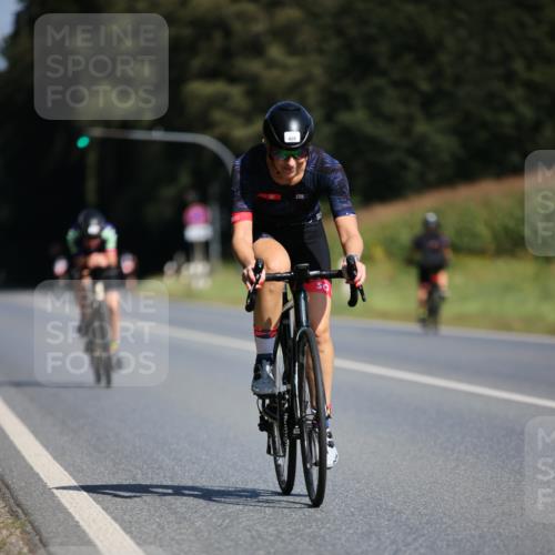 01.09.2024 - 17. Tribühne Triathlon H.Heesch http://msf.ph/oto/6943844 01.09.2024 11:34:47 Radfahren 308, 322, 428, 521 meine-sportfotos.de