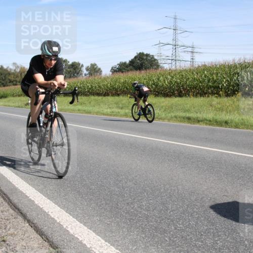 01.09.2024 - 17. Tribühne Triathlon H.Heesch http://msf.ph/oto/6943852 01.09.2024 11:41:13 Radfahren 315, 376, 466, 491, 545 meine-sportfotos.de