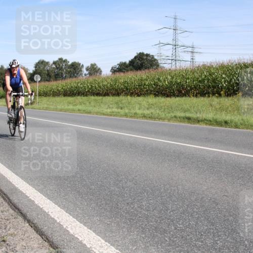 01.09.2024 - 17. Tribühne Triathlon H.Heesch http://msf.ph/oto/6943871 01.09.2024 11:41:36 Radfahren 383, 411, 472, 475 meine-sportfotos.de