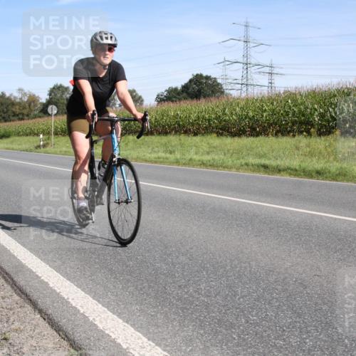 01.09.2024 - 17. Tribühne Triathlon H.Heesch http://msf.ph/oto/6943877 01.09.2024 11:41:37 Radfahren 383, 411, 472, 475 meine-sportfotos.de