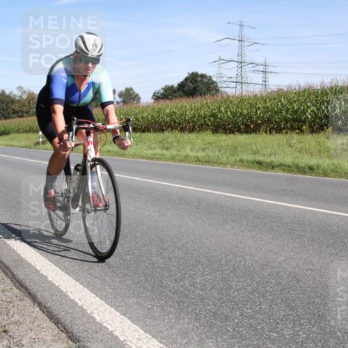01.09.2024 - 17. Tribühne Triathlon H.Heesch http://msf.ph/oto/6943879 01.09.2024 11:41:43 Radfahren 457, 560 meine-sportfotos.de