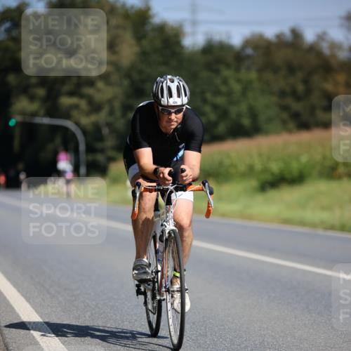 01.09.2024 - 17. Tribühne Triathlon H.Heesch http://msf.ph/oto/6943945 01.09.2024 11:35:26 Radfahren 426, 496, 515 meine-sportfotos.de