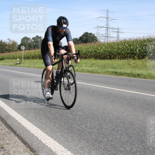 01.09.2024 - 17. Tribühne Triathlon H.Heesch http://msf.ph/oto/6943958 01.09.2024 11:43:26 Radfahren 399, 490, 516, 519, 532 meine-sportfotos.de