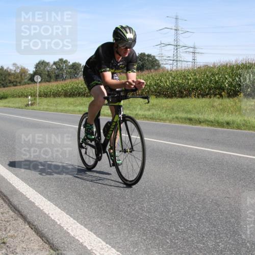 01.09.2024 - 17. Tribühne Triathlon H.Heesch http://msf.ph/oto/6943969 01.09.2024 11:43:34 Radfahren 455, 461, 537 meine-sportfotos.de