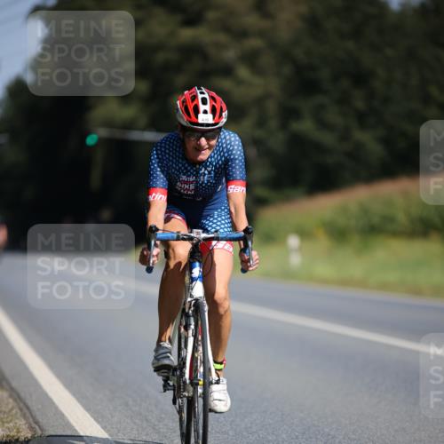 01.09.2024 - 17. Tribühne Triathlon H.Heesch http://msf.ph/oto/6943974 01.09.2024 11:36:00 Radfahren 394, 425, 430, 534 meine-sportfotos.de