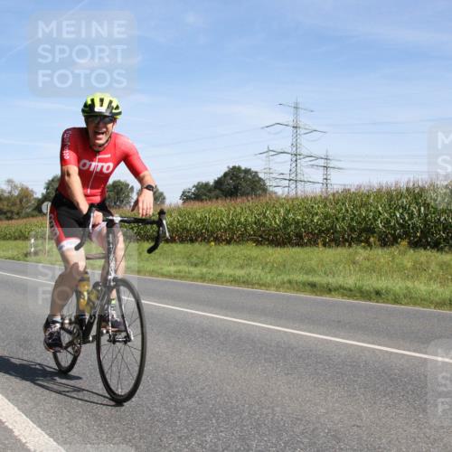 01.09.2024 - 17. Tribühne Triathlon H.Heesch http://msf.ph/oto/6943990 01.09.2024 11:44:25 Radfahren 465, 471, 562 meine-sportfotos.de