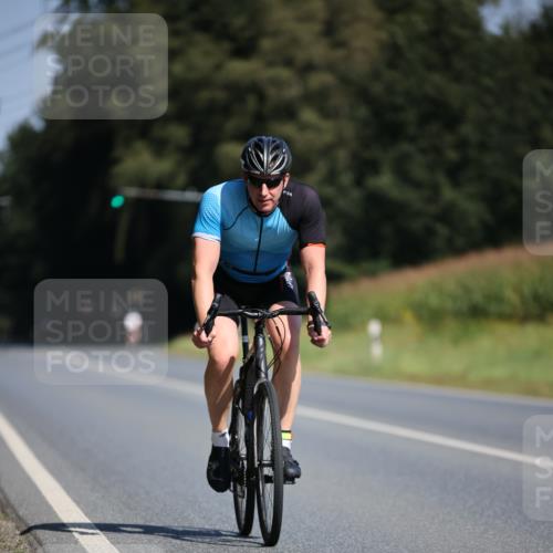 01.09.2024 - 17. Tribühne Triathlon H.Heesch http://msf.ph/oto/6944013 01.09.2024 11:36:09 Radfahren 394, 505, 550 meine-sportfotos.de