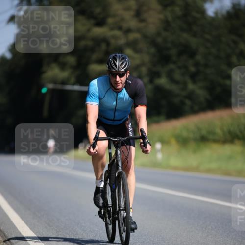 01.09.2024 - 17. Tribühne Triathlon H.Heesch http://msf.ph/oto/6944016 01.09.2024 11:36:09 Radfahren 394, 505, 550 meine-sportfotos.de