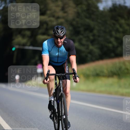 01.09.2024 - 17. Tribühne Triathlon H.Heesch http://msf.ph/oto/6944018 01.09.2024 11:36:09 Radfahren 394, 505, 550 meine-sportfotos.de