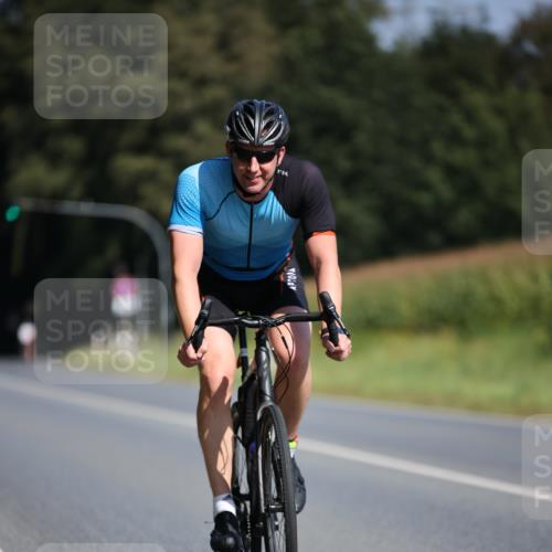 01.09.2024 - 17. Tribühne Triathlon H.Heesch http://msf.ph/oto/6944026 01.09.2024 11:36:09 Radfahren 394, 505, 550 meine-sportfotos.de