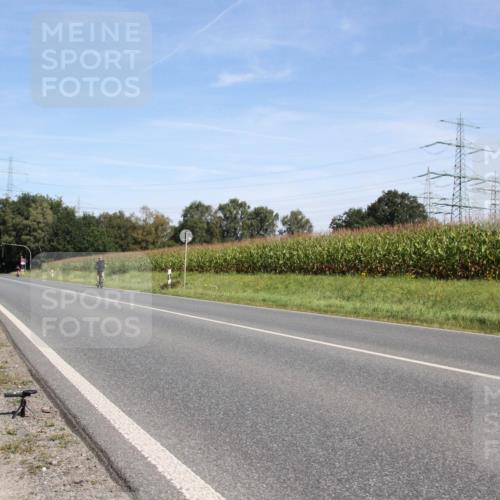 01.09.2024 - 17. Tribühne Triathlon H.Heesch http://msf.ph/oto/6944028 01.09.2024 11:44:58 Radfahren 452, 481 meine-sportfotos.de