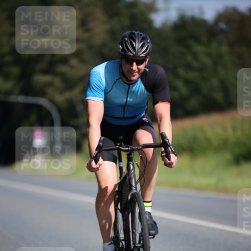 01.09.2024 - 17. Tribühne Triathlon H.Heesch http://msf.ph/oto/6944033 01.09.2024 11:36:09 Radfahren 394, 505, 550 meine-sportfotos.de