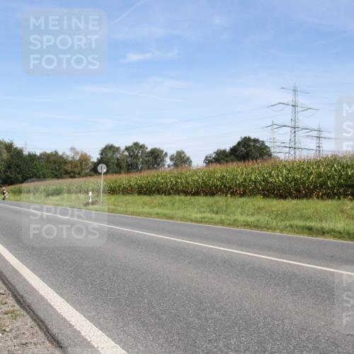 01.09.2024 - 17. Tribühne Triathlon H.Heesch http://msf.ph/oto/6944034 01.09.2024 11:45:12 Radfahren 513 meine-sportfotos.de