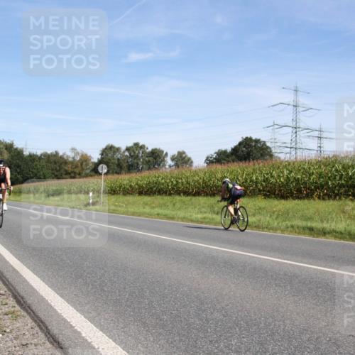 01.09.2024 - 17. Tribühne Triathlon H.Heesch http://msf.ph/oto/6944042 01.09.2024 11:45:22 Radfahren 403, 447, 479, 484, 487, 557, 563 meine-sportfotos.de