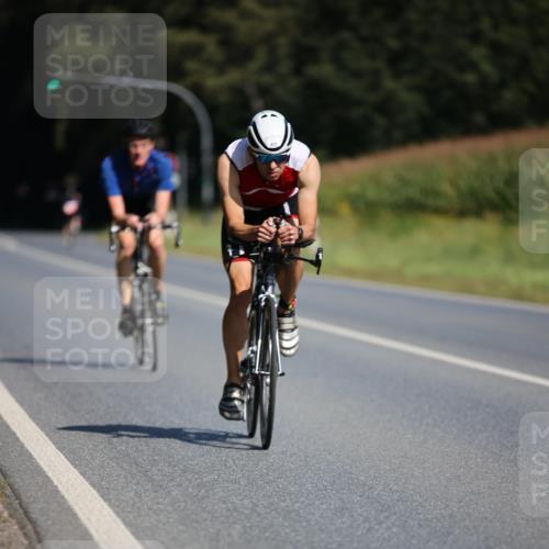 01.09.2024 - 17. Tribühne Triathlon H.Heesch http://msf.ph/oto/6944067 01.09.2024 11:36:24 Radfahren 312, 382, 446, 470, 545 meine-sportfotos.de