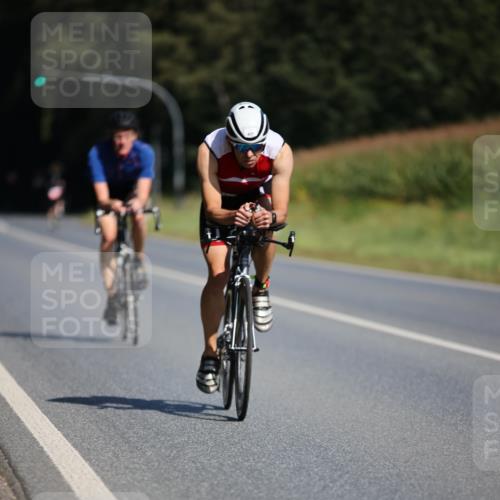 01.09.2024 - 17. Tribühne Triathlon H.Heesch http://msf.ph/oto/6944070 01.09.2024 11:36:24 Radfahren 312, 382, 446, 470, 545 meine-sportfotos.de