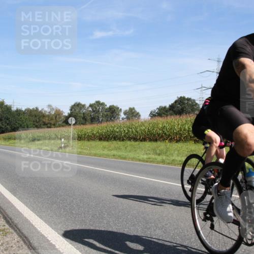 01.09.2024 - 17. Tribühne Triathlon H.Heesch http://msf.ph/oto/6944087 01.09.2024 11:46:13 Radfahren 332, 342, 422, 491, 492, 493, 525, 607 meine-sportfotos.de