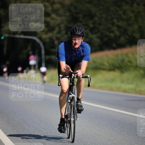 01.09.2024 - 17. Tribühne Triathlon H.Heesch http://msf.ph/oto/6944089 01.09.2024 11:36:25 Radfahren 312, 330, 382, 470, 545 meine-sportfotos.de