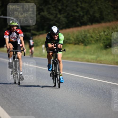 01.09.2024 - 17. Tribühne Triathlon H.Heesch http://msf.ph/oto/6944130 01.09.2024 11:36:33 Radfahren 309, 330, 341, 409, 475, 545 meine-sportfotos.de