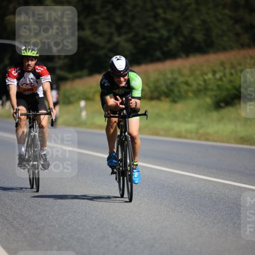 01.09.2024 - 17. Tribühne Triathlon H.Heesch http://msf.ph/oto/6944135 01.09.2024 11:36:34 Radfahren 309, 330, 341, 398, 409, 475, 545 meine-sportfotos.de