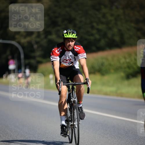 01.09.2024 - 17. Tribühne Triathlon H.Heesch http://msf.ph/oto/6944141 01.09.2024 11:36:35 Radfahren 309, 330, 341, 398, 409, 475, 545 meine-sportfotos.de