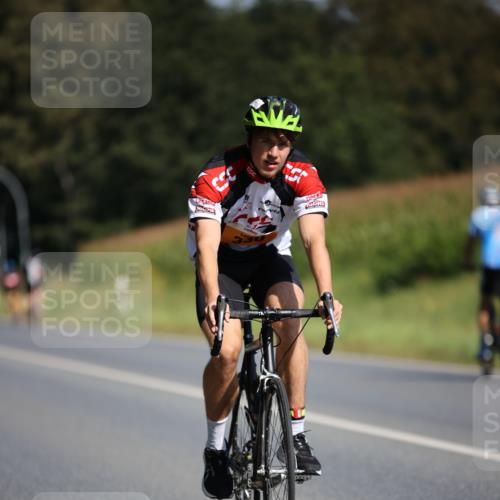 01.09.2024 - 17. Tribühne Triathlon H.Heesch http://msf.ph/oto/6944152 01.09.2024 11:36:35 Radfahren 309, 330, 341, 398, 409, 475, 545 meine-sportfotos.de